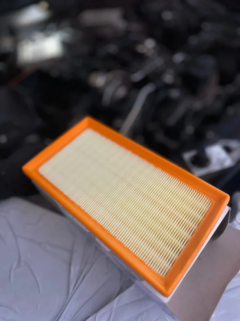 New engine air filter for Rolls Royce Phantom minor service in Dubai.